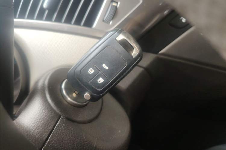 Used Chevrolet Cruze 2015 1.5L Classic SE AT Vehicle Key