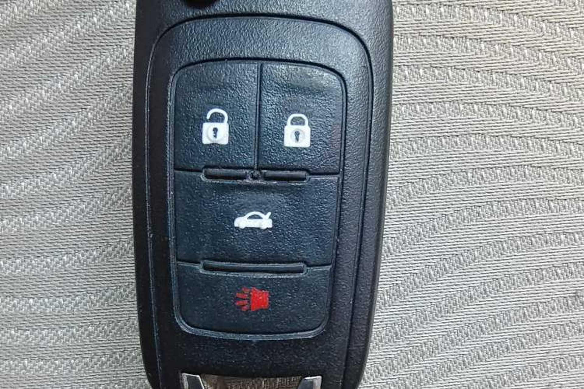 Used Chevrolet Cruze 2015 1.5L Classic SE AT Vehicle Key
