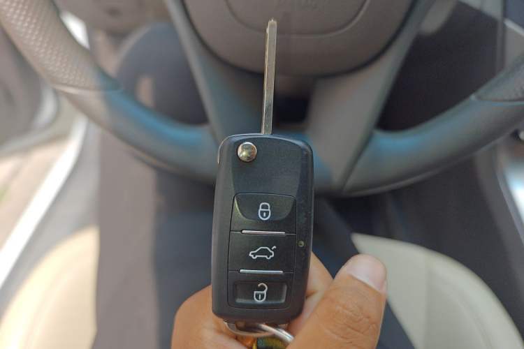 Used Chevrolet Cruze 2015 1.5L Classic SE AT Vehicle Key