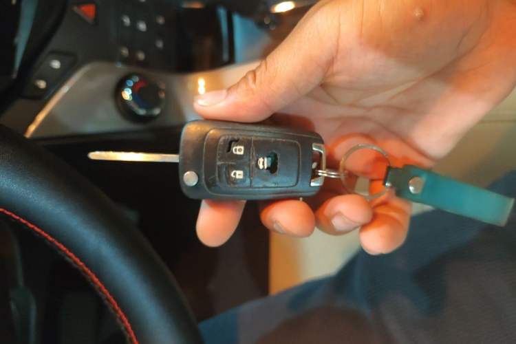 Used Chevrolet Cruze 2015 1.5L Classic SE AT Vehicle Key