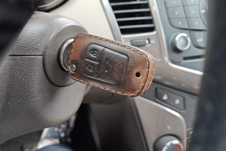 Used Chevrolet Cruze 2015 1.5L Classic SE AT Vehicle Key