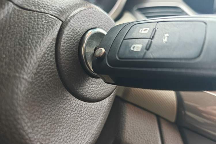 Used Chevrolet Cruze 2015 1.5L Classic SE AT Vehicle Key