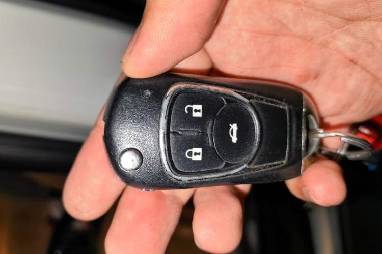 Used Chevrolet Cruze 2015 1.5L Classic SL MT Vehicle Key