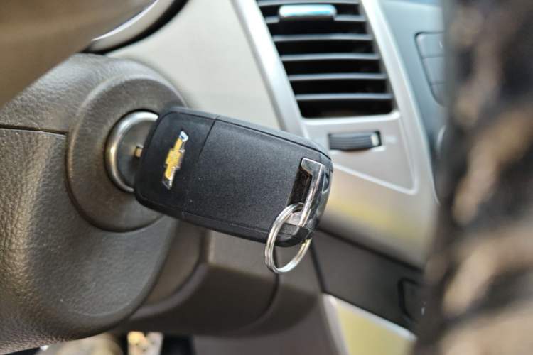Used Chevrolet Cruze 2015 1.5L Classic SL MT Vehicle Key