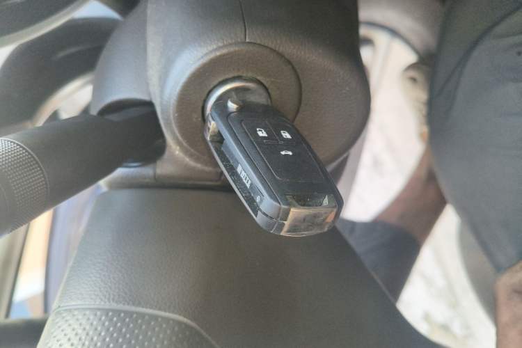 Used Chevrolet Cruze 2015 1.5L Classic SL MT Vehicle Key