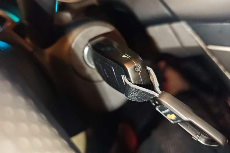 Used Chevrolet Cruze 2015 1.5L Classic SE AT Vehicle Key