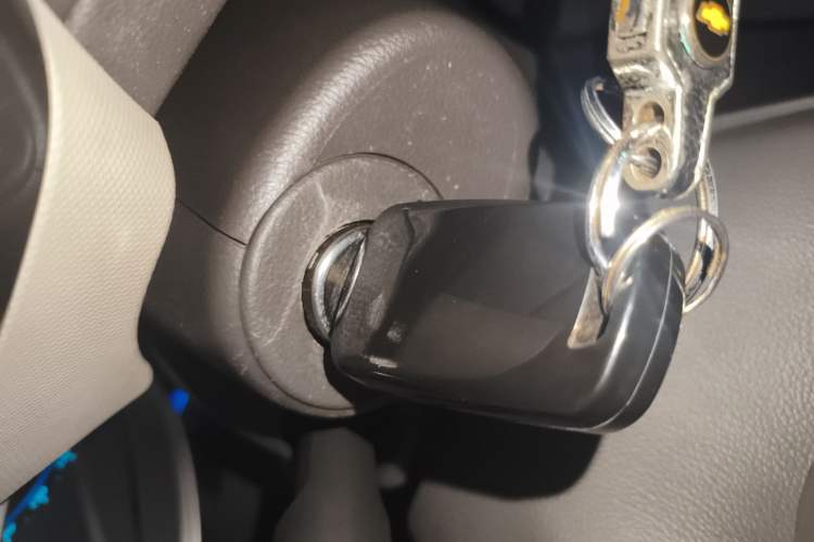 Used Chevrolet Cruze 2015 1.5L Classic SE MT Vehicle Key