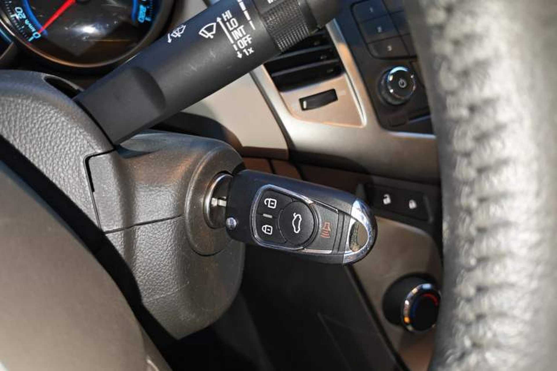 Used Chevrolet Cruze 2015 1.5L Classic SL MT Vehicle Key