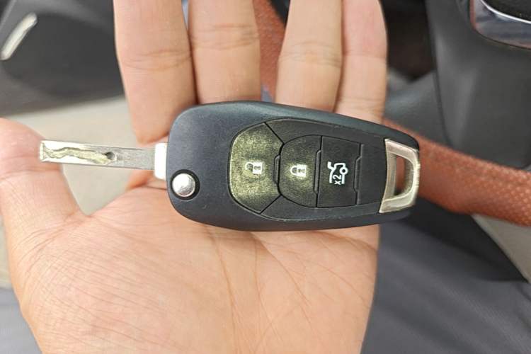 Used Chevrolet Cruze 2015 1.5L Automatic Luxury Edition Vehicle Key