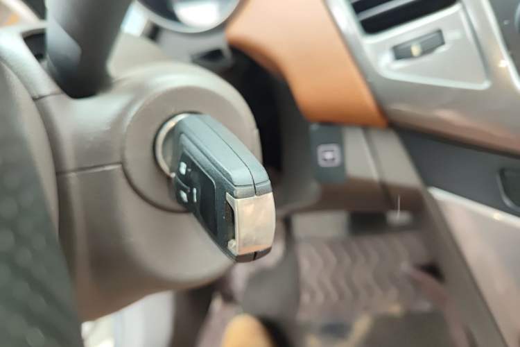 Used Chevrolet Cruze 2015 1.5L Classic SE AT Vehicle Key