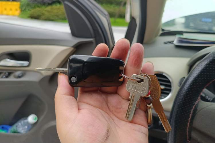 Used Chevrolet Cruze 2015 1.5L Classic SL MT Vehicle Key