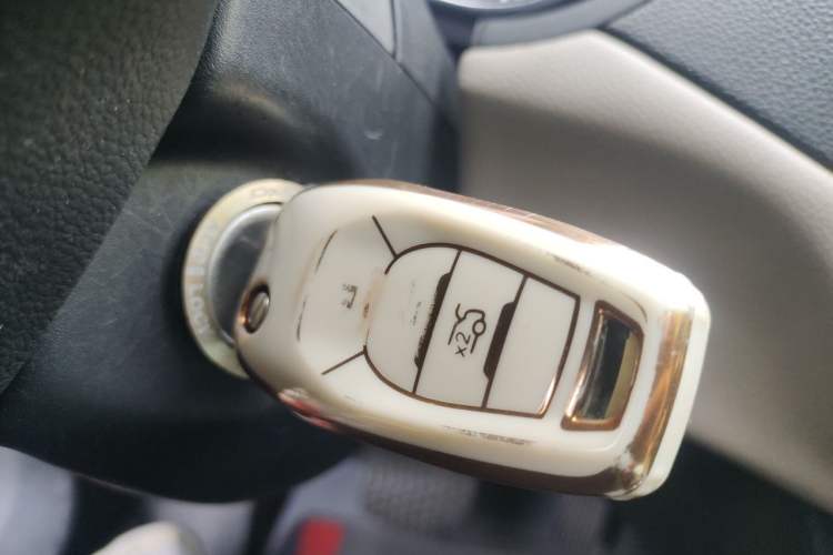 Used Chevrolet Cruze 2015 1.5L Automatic Luxury Edition Vehicle Key