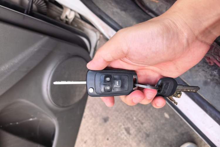 Used Chevrolet Cruze 2015 1.5L Classic SE MT Vehicle Key
