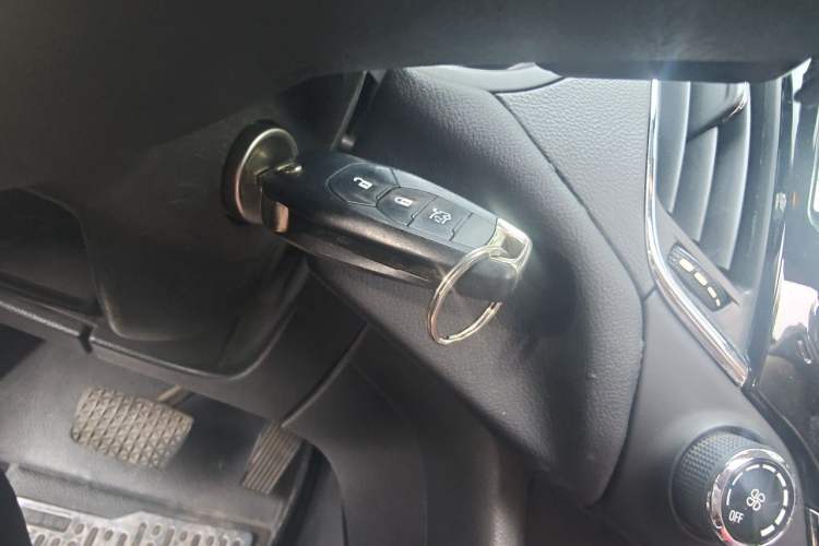 Used Chevrolet Cruze 2015 1.5L Automatic Luxury Edition Vehicle Key