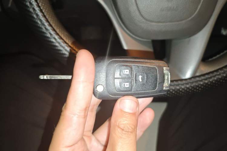 Used Chevrolet Cruze 2015 1.5L Classic SE AT Vehicle Key