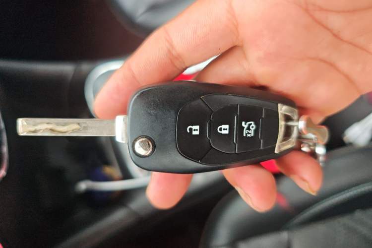 Used Chevrolet Cruze 2015 1.5L Automatic Luxury Edition Vehicle Key