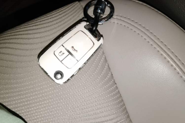 Used Chevrolet Cruze 2015 1.5L Classic SE AT Vehicle Key