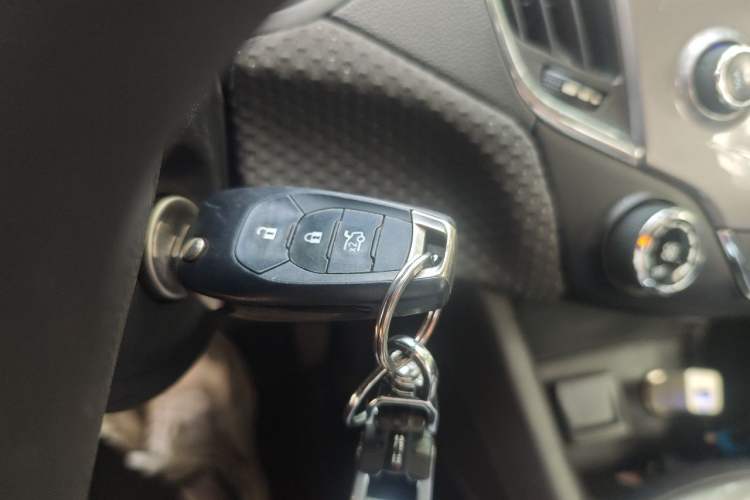 Used Chevrolet Cruze 2015 1.5L Manual Elite Edition Vehicle Key