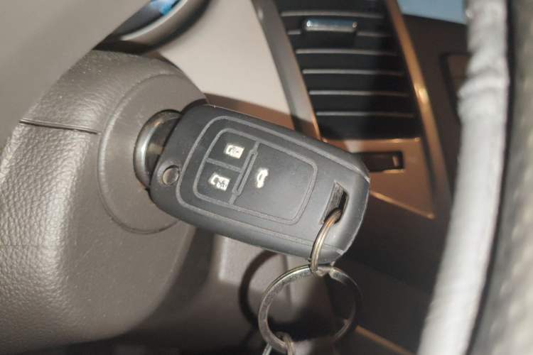 Used Chevrolet Cruze 2015 1.5L Classic SE AT Vehicle Key