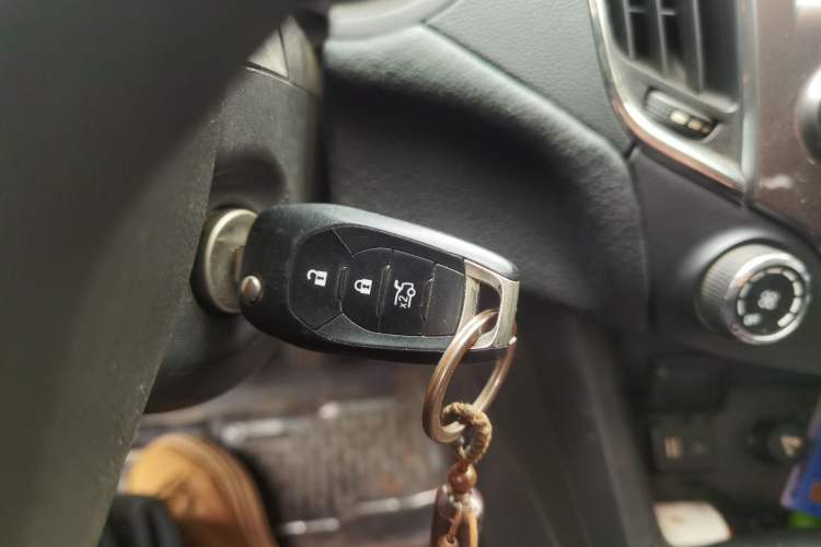 Used Chevrolet Cruze 2015 1.5L Manual Elite Edition Vehicle Key