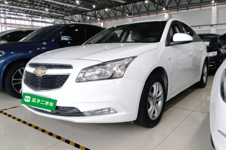 Used Chevrolet Cruze 2015 1.5L Classic SE AT Guazi used car, China used car export, Used car for sale, Used cars, Cheapest cars for sale