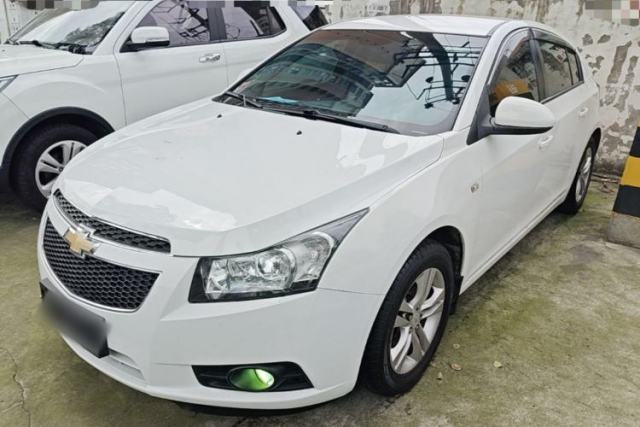 Used Chevrolet Cruze 2015 Hatchback 1.6L Automatic Comfort Edition