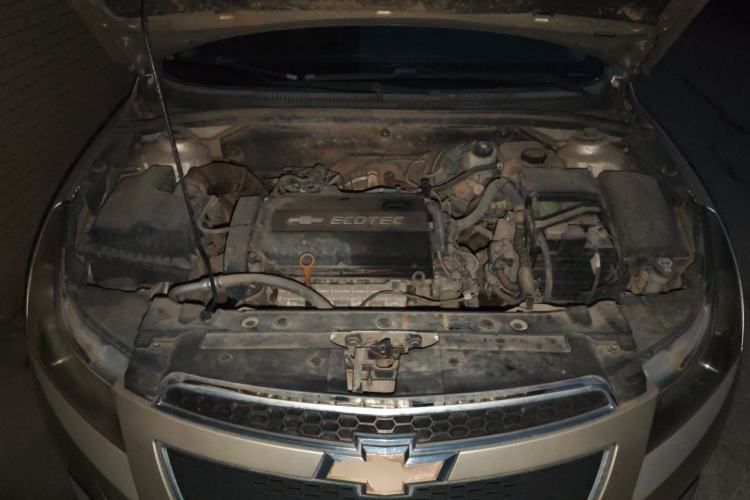Used Chevrolet Cruze 2015 Hatchback 1.6L Manual Comfort Edition Engine Bay
