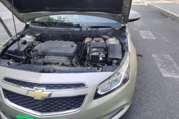 Used Chevrolet Cruze 2015 1.5L Classic SL MT Engine Bay Left