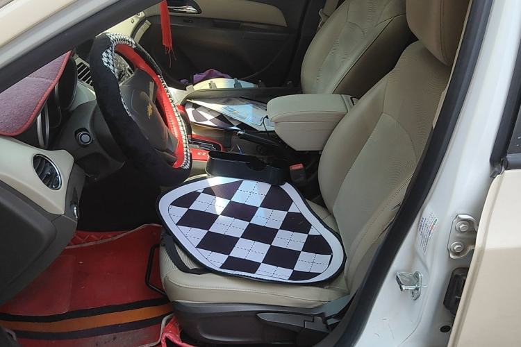 Used Chevrolet Cruze 2015 1.5L Classic SE AT Left Front Seat