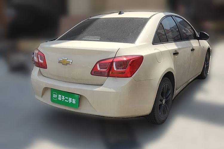 Used Chevrolet Cruze 2015 1.5L Classic SE AT Rear Right 45 Deg