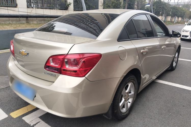 Used Chevrolet Cruze 2015 1.5L Classic SL MT Rear Right 45 Deg