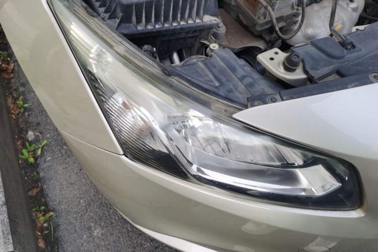 Used Chevrolet Cruze 2015 1.5L Classic SL MT Right Front Headlight