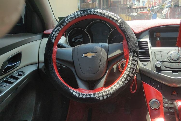 Used Chevrolet Cruze 2015 1.5L Classic SE AT Steering Wheel