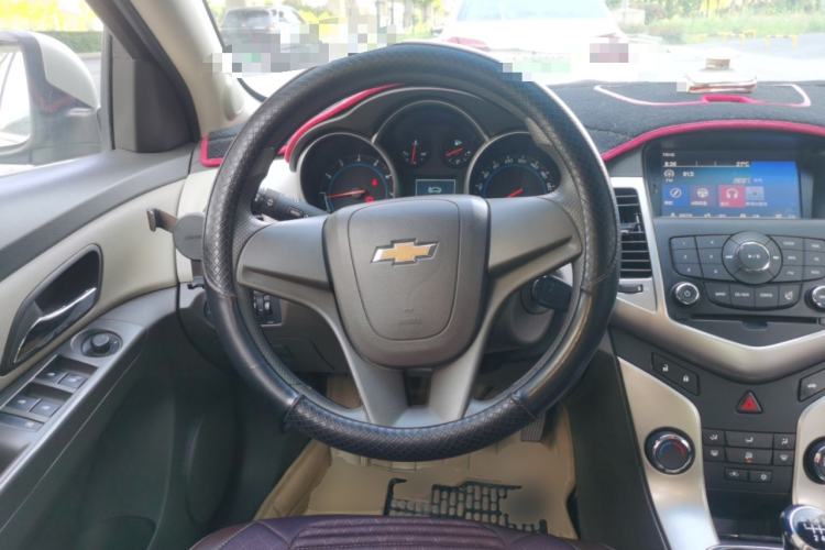 Used Chevrolet Cruze 2015 1.5L Classic SL MT Steering Wheel
