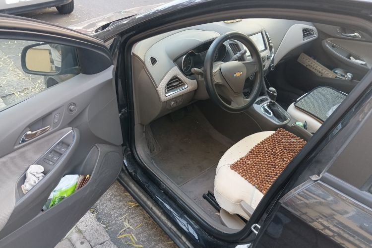 Used Chevrolet Cruze 2016 1.5L Automatic Stylish Sunroof Version Driver Seat
