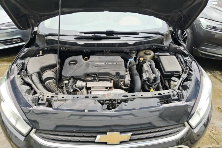 Used Chevrolet Cruze 2016 1.4T DCG Luxury Edition Engine Bay