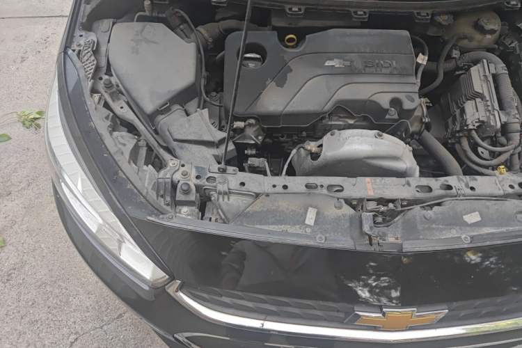 Used Chevrolet Cruze 2016 1.5L Manual Elite Edition Engine Bay Right