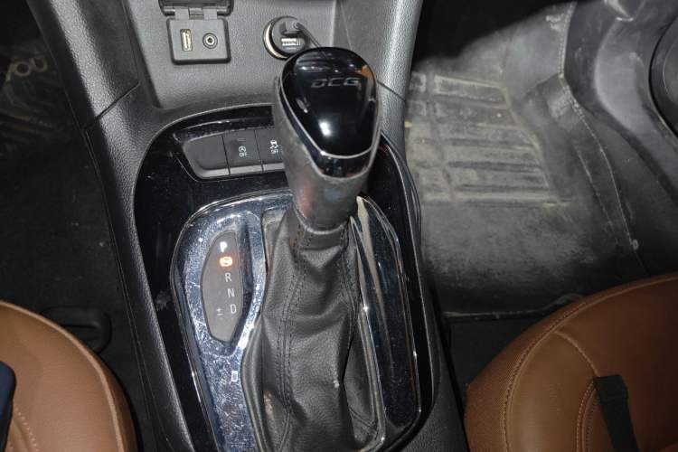 Used Chevrolet Cruze 2016 1.4T DCG Luxury Edition Gear Lever