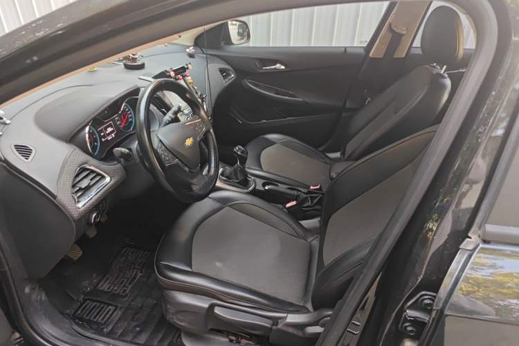 Used Chevrolet Cruze 2016 1.5L Manual Elite Edition Left Front Seat