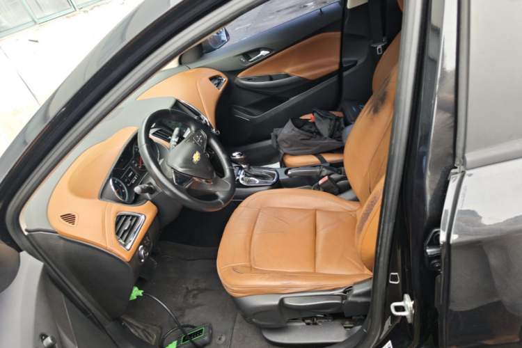 Used Chevrolet Cruze 2016 1.4T DCG Luxury Edition Left Front Seat