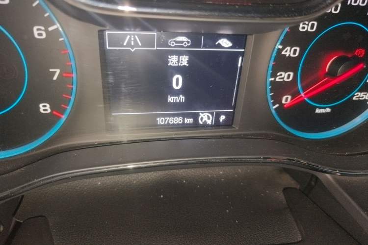 Used Chevrolet Cruze 2016 1.5L Automatic Luxury Edition Odometer Close Up
