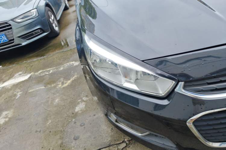 Used Chevrolet Cruze 2016 1.4T DCG Luxury Edition Right Front Headlight