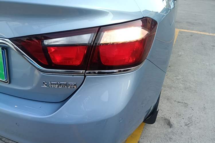 Used Chevrolet Cruze 2016 1.5L Automatic Luxury Edition Right Rear Taillight