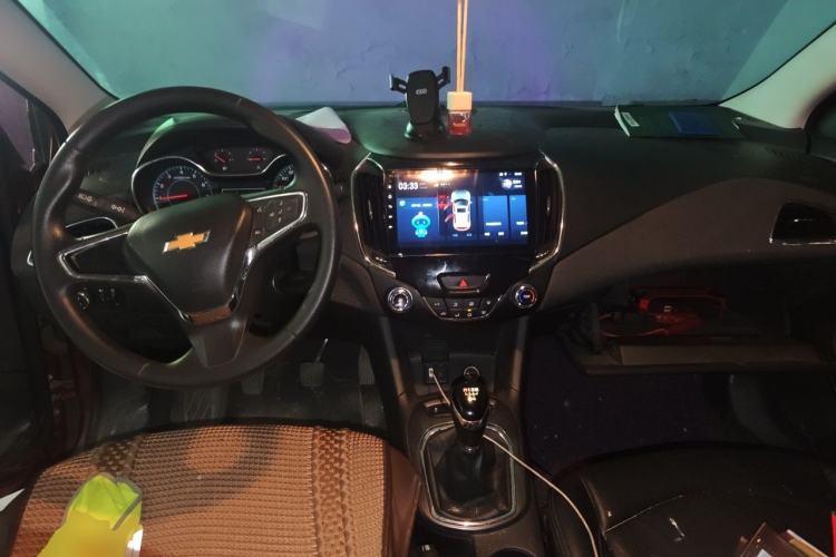 Used Chevrolet Cruze 2016 1.5L Manual Elite Edition Center Console