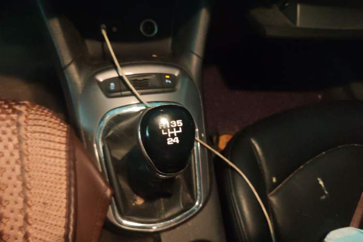 Used Chevrolet Cruze 2016 1.5L Manual Elite Edition Gear Lever