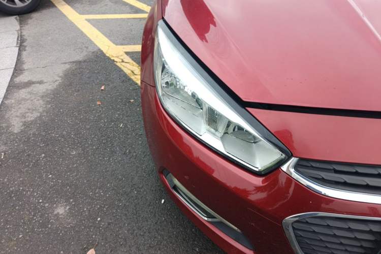 Used Chevrolet Cruze 2016 1.5L Automatic Luxury Edition Right Front Headlight