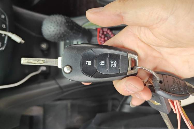 Used Chevrolet Cruze 2016 1.5L Automatic Luxury Edition Vehicle Key