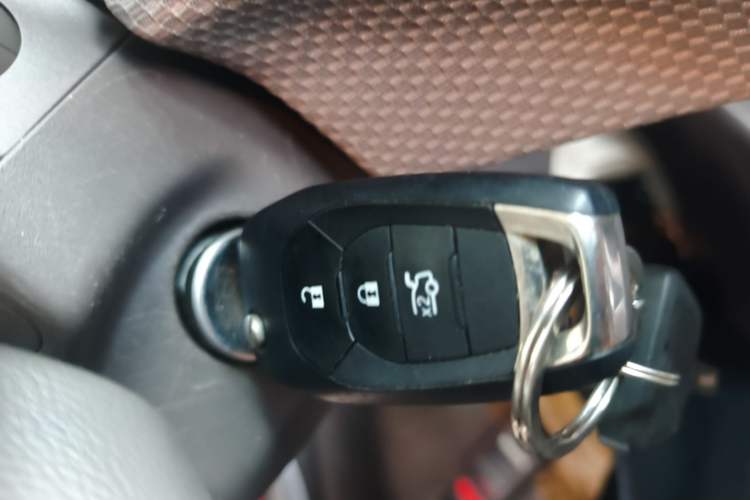 Used Chevrolet Cruze 2016 1.5L Automatic Stylish Sunroof Version Vehicle Key