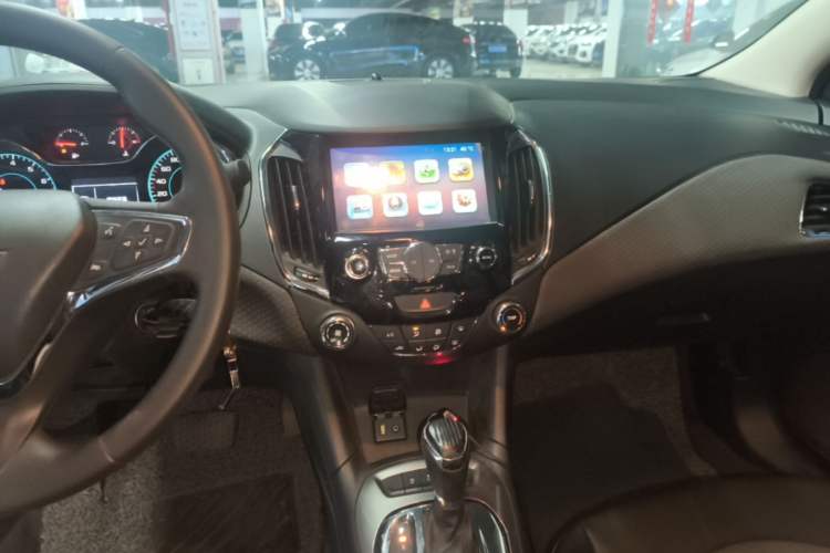 Used Chevrolet Cruze 2016 1.5L Automatic Luxury Edition Audio And AC Panel