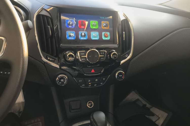 Used Chevrolet Cruze 2016 1.5L Automatic Luxury Edition Audio And AC Panel